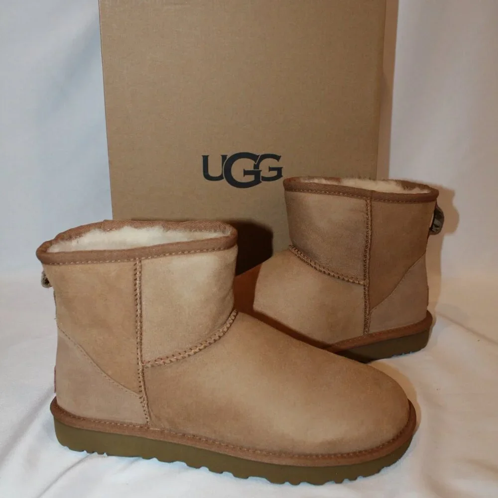 UGG WOMEN'S MINI SUEDE SHEARLING LINED ANKLE BOOTS CHESTNU NEW